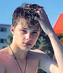NICE & CUTE BOYS FACES GAY TUBE COLLECTION STUNING 5fde09860cfdf.jpg