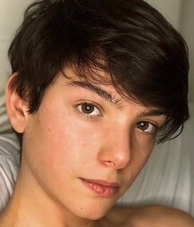 NICE & CUTE TEEN BOYS FACES LUKAS BEST COLLECTION 6010e1e721dcc.jpg