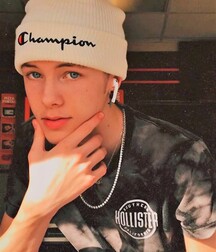 NICE & CUTE TEEN BOYS FACES LUKAS BEST COLLECTION 6010e1ff44840.jpg