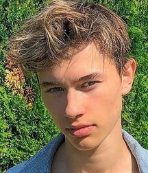 NICE & CUTE TEEN BOYS FACES LUKAS BEST COLLECTION 6010e2e257c5c.jpg