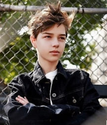 NICE & CAUTE BOYS FACES & BODY LUKAS COLLECTION 60204f4e88da2.png