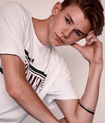 NICE & CAUTE BOYS FACES & BODY LUKAS COLLECTION 602050822ca71.jpg
