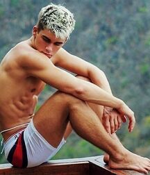 NICE & CAUTE BOYS FACES & BODY LUKAS COLLECTION 6020517fa2c32.jpg