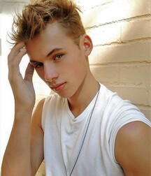 NICE & CUTE BOYS PORN FACES & BODY LUKAS COLLECTION 60218900c56be.jpg