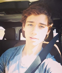 NO PORN - NICE & CUTE BOYS FACES - LUKAS COLLECTION LIFE 60595323b3fb3.jpg