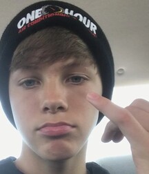 NO PORN - NICE & CUTE BOYS FACES - EASTER LUKAS COLLECTION 606a17cc2df96.jpg