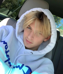 NO PORN - NICE & CUTE BOYS FACES - EASTER LUKAS COLLECTION 606a18280543e.jpg