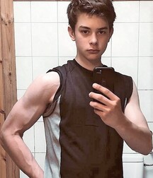NO PORN - NICE & CUTE BOYS FACES - LUKAS COLLECTION UNKNOWN 60a082b5a77ce.jpg