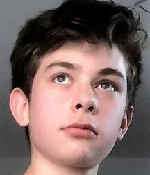 NO PORN - NICE & CUTE BOYS FACES - LUKAS COLLECTION UNKNOWN 60a082b796b36.jpg