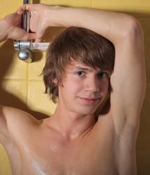 NO PORN - NICE & CUTE BOYS FACES - LUKAS COLLECTION UNKNOWN 60a082ebe8f95.jpg