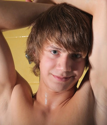 NO PORN - NICE & CUTE BOYS FACES - LUKAS COLLECTION UNKNOWN 60a082f1b1dac.jpg