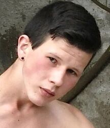 NO PORN - NICE & CUTE BOYS FACES - LUKAS COLLECTION UNKNOWN 60a08300b23c1.jpg