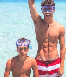 LUKAS COLLECTION - CUTE & NICE BOYS FACES GAY TUBE 60bb8e556e2f1.jpg