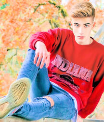 LUKAS COLLECTION - CUTE & NICE BOYS FACES GAY TUBE 60bb8f03253c7.jpg