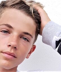 LUKAS COLLECTION - CUTE & NICE BOYS FACES GAY TUBE 60c3bbf394473.jpg