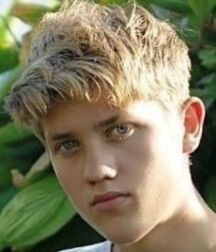 LUKAS COLLECTION - CUTE & NICE BOYS FACES GAY TUBE 60c3bc593af0d.jpg