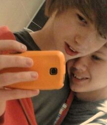 LUKAS COLLECTION - CUTE & NICE BOYS FACES GAY TUBE 60c3bce1c2286.jpg