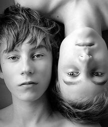 LUKAS COLLECTION - CUTE & NICE BOYS FACES GAY TUBE 60c421de1a27c.jpg
