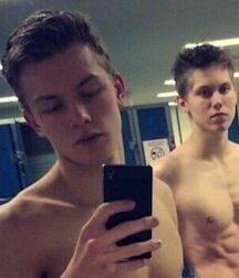 LUKAS COLLECTION - CUTE & NICE BOYS FACES GAY TUBE 60c42265518f3.jpg
