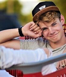 LUKAS COLLECTION - NICE & CUTE BOYS FACES TWINK TUBE
