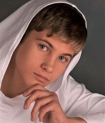 LUKAS COLLECTION - NICE & CUTE BOYS FACES TWINK TUBE 60de769551831.jpg