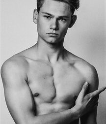 LUKAS COLLECTION - NICE & CUTE BOYS FACES TWINK TUBE 60de777cc182a.jpg