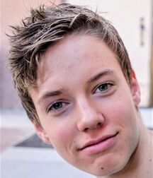 LUKAS COLLECTION - NICE & CUTE BOYS FACES TWINK TUBE 60de77837111b.jpg