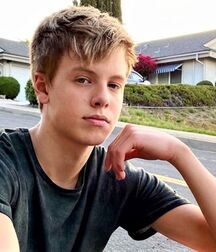 LUKAS COLLECTION - NICE & CUTE BOYS FACES TWINK TUBE 60de778c111a1.jpg