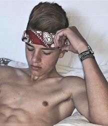 LUKAS COLLECTION - NICE & CUTE BOYS FACES TWINK TUBE 60de779e6fb30.jpg