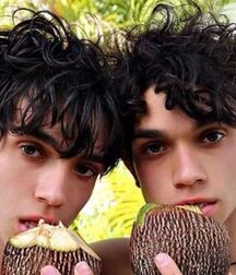 LUKAS COLLECTION - NICE & CUTE BOYS FACES TWINK TUBE 60f0960fead0a.jpg