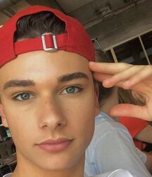LUKAS COLLECTION - NICE & CUTE BOYS FACES TWINK TUBE 60f096ea48a64.jpg
