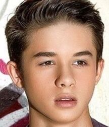 LUKAS COLLECTION - NICE & CUTE BOYS FACES TWINK TUBE 60f0974a23498.jpg