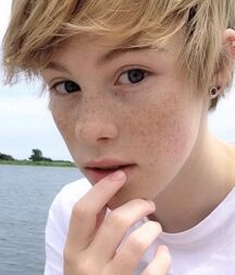 LUKAS COLLECTION - NICE & CUTE BOYS FACES TWINK TUBE 60f097a14fbe4.jpg