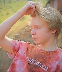 LUKAS COLLECTION - NICE & CUTE BOYS FACES TWINK TUBE 60f097c321f8b.jpg