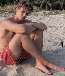 LUKAS COLLECTION - NICE & CUTE BOYS FACES TWINK TUBE 60f097cee246f.jpg