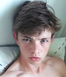 LUKAS COLLECTION - NICE & CUTE BOYS FACES TWINK TUBE 60f097e738fe9.jpg
