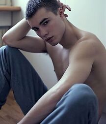 LUKAS COLLECTION - NICE & CUTE BOYS FACES TWINK TUBE 60f0984906676.jpg