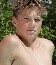 LUKAS COLLECTION - NICE & CUTE BOYS FACES TWINK TUBE 614235aaecc18.jpg