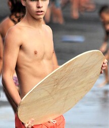 LUKAS COLLECTION - NICE & CUTE BOYS FACES TWINK TUBE 614235cfc3157.jpg