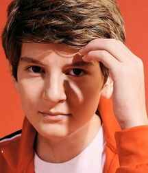 LUKAS COLLECTION - NICE & CUTE BOYS FACES TWINK TUBE 614235e2a13e2.jpg