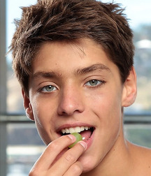 LUKAS COLLECTION - NICE & CUTE BOYS FACES TWINK TUBE 614236464fa7c.jpg