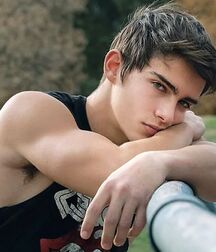LUKAS COLLECTION - NICE & CUTE BOYS FACES TWINK TUBE 6142364f58655.jpg