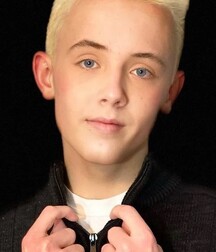 LUKAS COLLECTION - NICE & CUTE BOYS FACES TWINK TUBE 614236f3bcf14.jpg