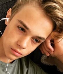 LUKAS COLLECTION - NICE & CUTE BOYS FACES TWINK TUBE 614237298ada5.jpg
