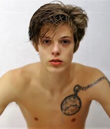 LUKAS COLLECTION - NICE & CUTE BOYS FACES TWINK TUBE  6159de9a03b58.jpg