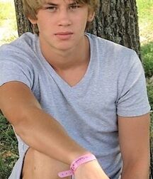 LUKAS COLLECTION - NICE & CUTE BOYS FACES TWINK TUBE  6159ded673554.jpg