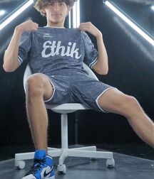LUKAS COLLECTION - NICE & CUTE BOYS FACES TWINK TUBE  6159df0d1f047.jpg