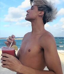 LUKAS COLLECTION - NICE & CUTE BOYS FACES TWINK TUBE  6159df67ceadc.jpg