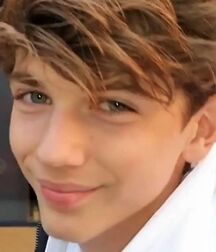 LUKAS COLLECTION - NICE & CUTE BOYS FACES TWINK TUBE  6159dffa8a3ca.jpg