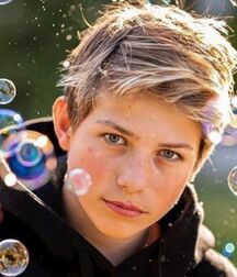 LUKAS TWINK TUBE COLLECTION FRESH NICE & CUTE BOYS FACES 619f10e565b67.jpg